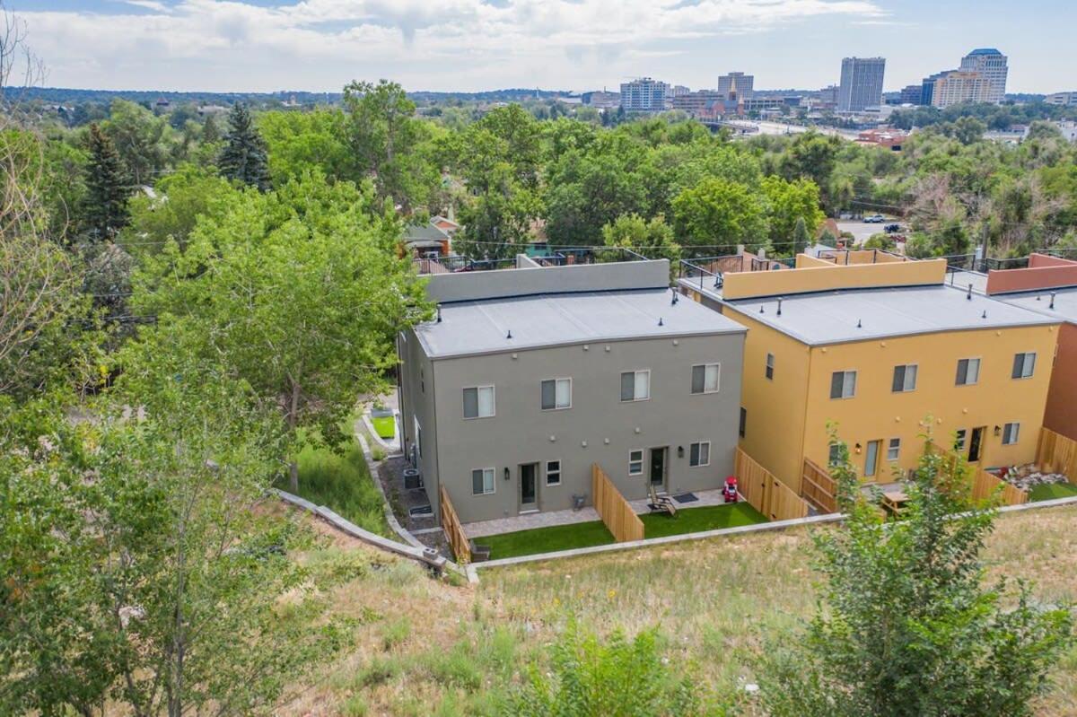 4Bd Home W Rooftop Patio Fire Pit & Mountain Views Colorado Springs Eksteriør billede