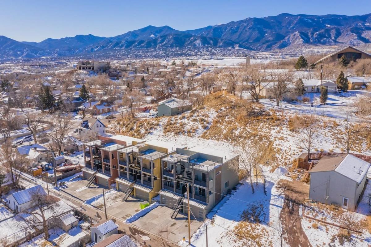 4Bd Home W Rooftop Patio Fire Pit & Mountain Views Colorado Springs Eksteriør billede